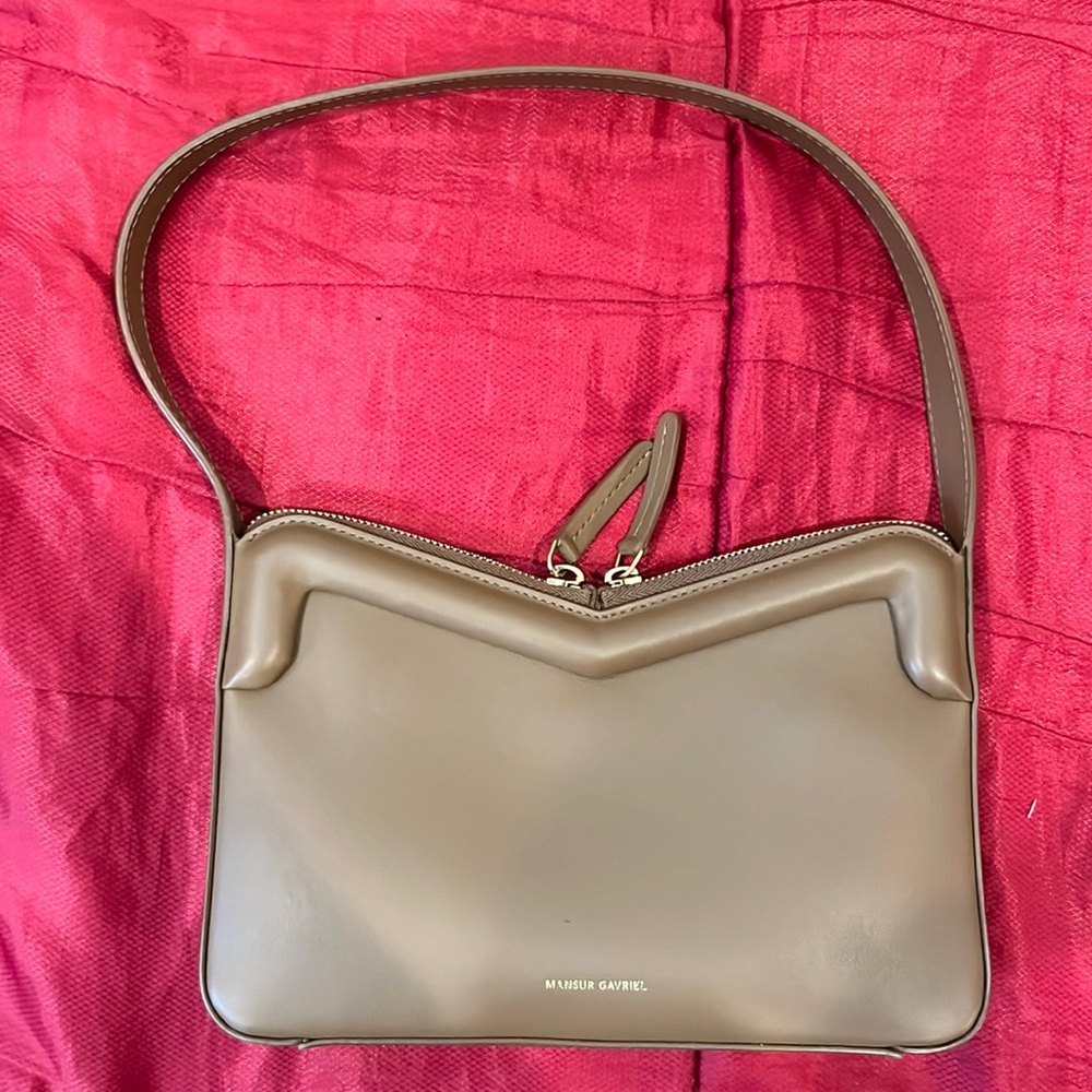 Mansur Gavriel M Frame Baguette